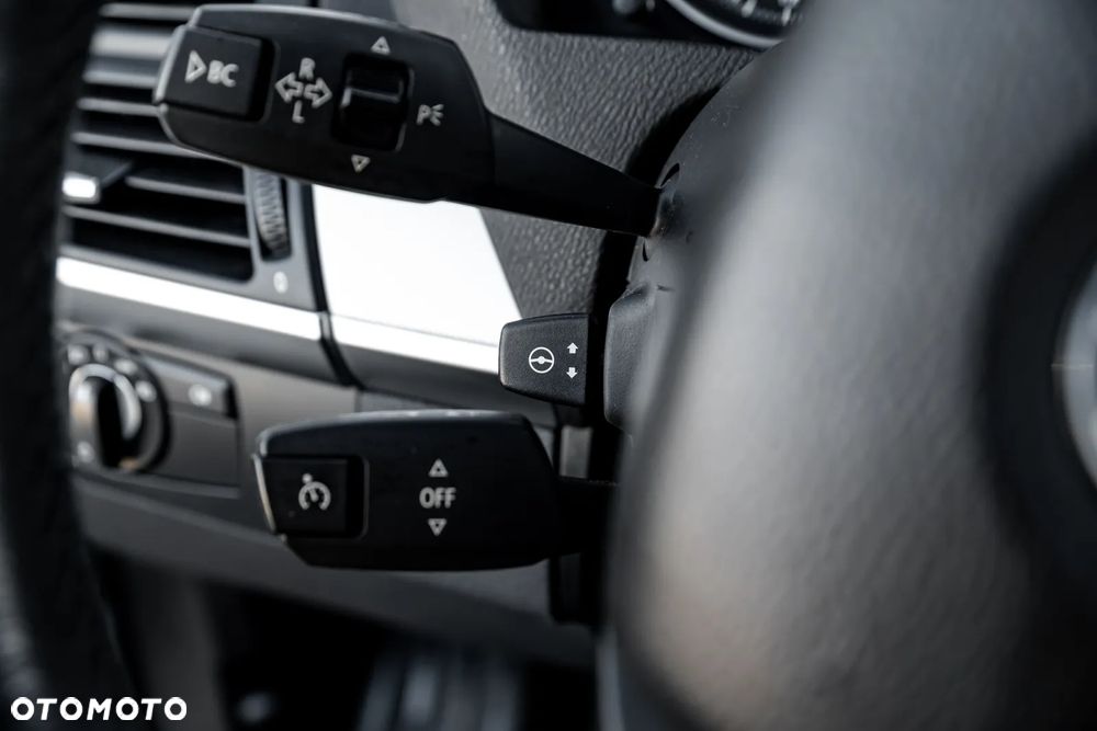 BMW X5 3.0si xDrive - 32