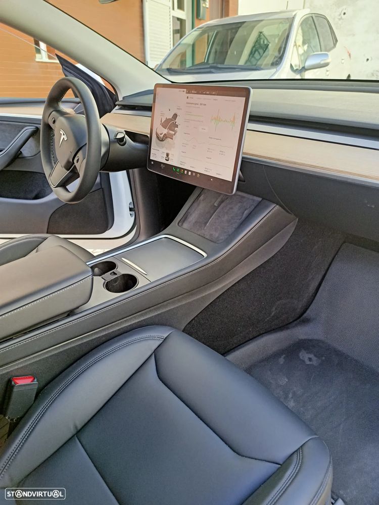 Tesla Model Y Long Range Tração Integral - 20