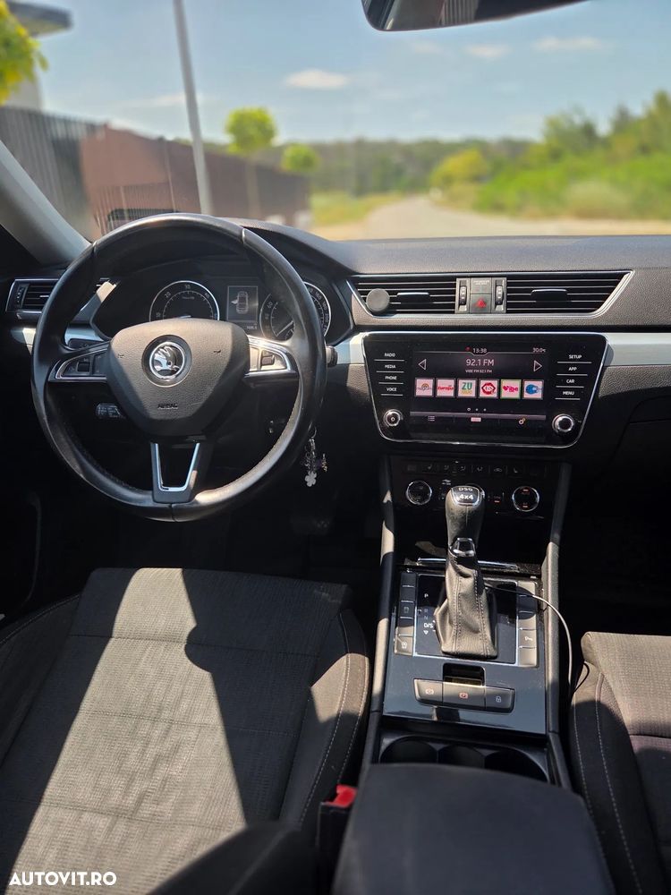 Skoda Superb 2.0 TDI DSG 4X4 Ambition - 17