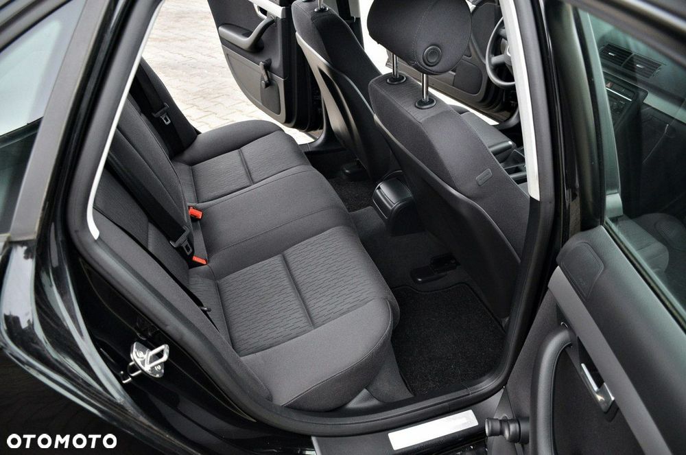 Audi A4 Limousine - 20