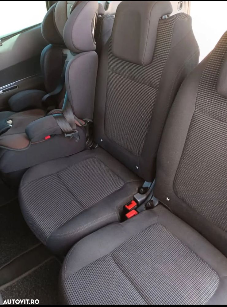 Peugeot 5008 HDI FAP 150 Active - 15