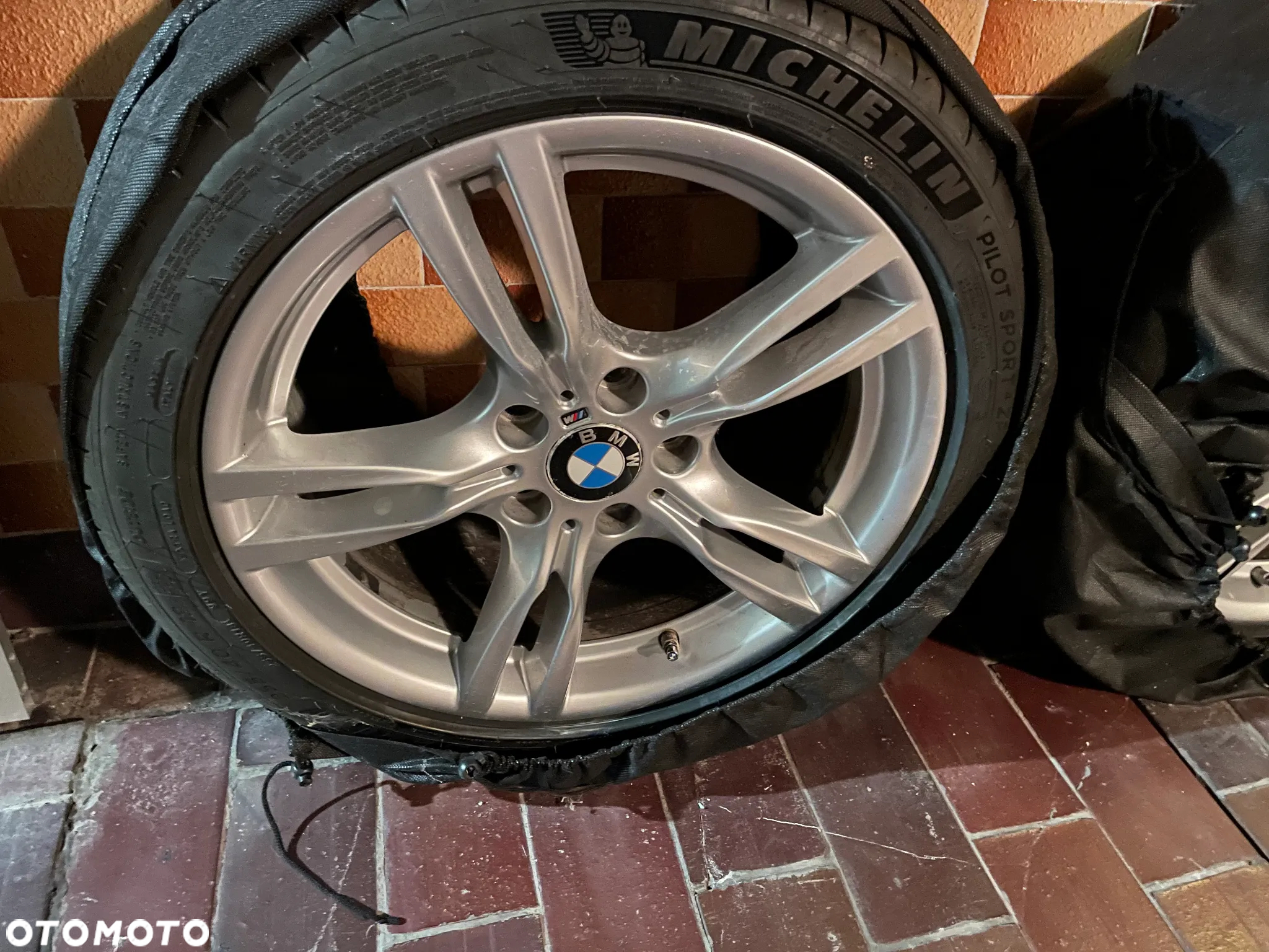 BMW Seria 3 318i GPF M Sport Shadow - 13