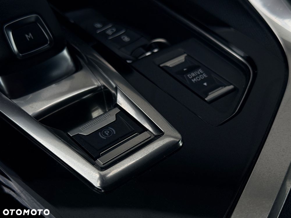 Peugeot 5008 2.0 BlueHDi Allure Pack S&S EAT8 - 19