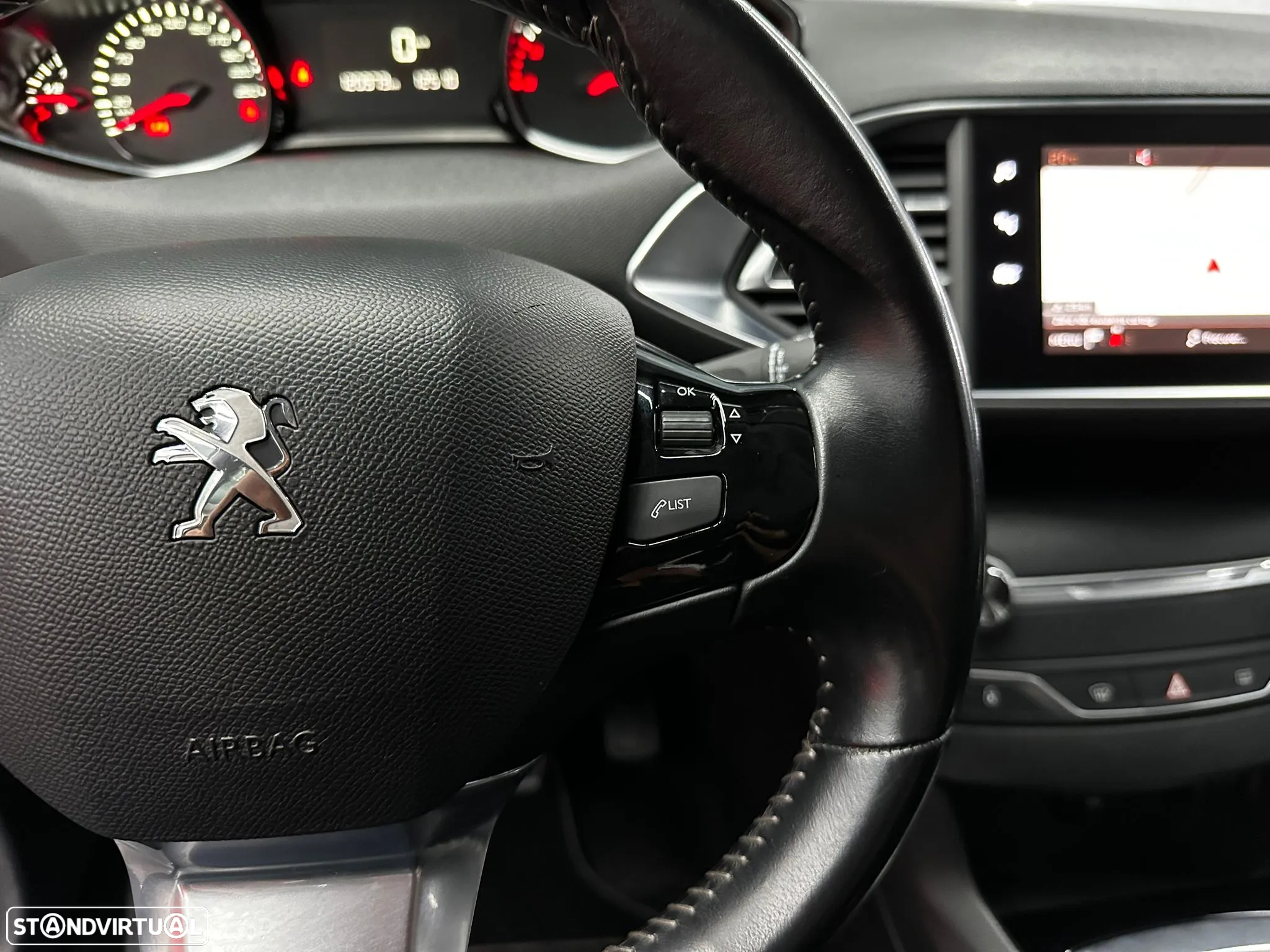 Peugeot 308 SW 1.5 BlueHDi Style - 23