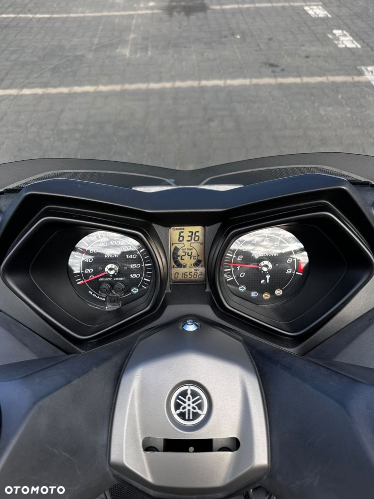Yamaha X-max - 11