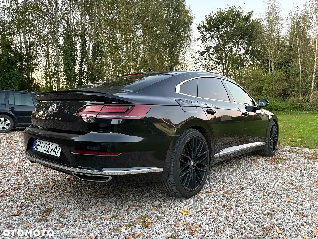 Volkswagen Arteon 2.0 TDI SCR R-Line DSG - 16