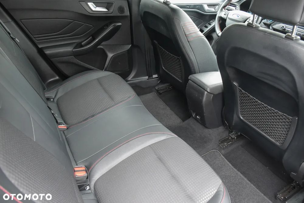 Ford Focus 2.0 TDCi ST-Line Black ASS PowerShift - 34