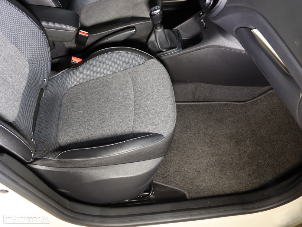 Renault Captur (ENERGY) dCi 90 LIMITED - 18