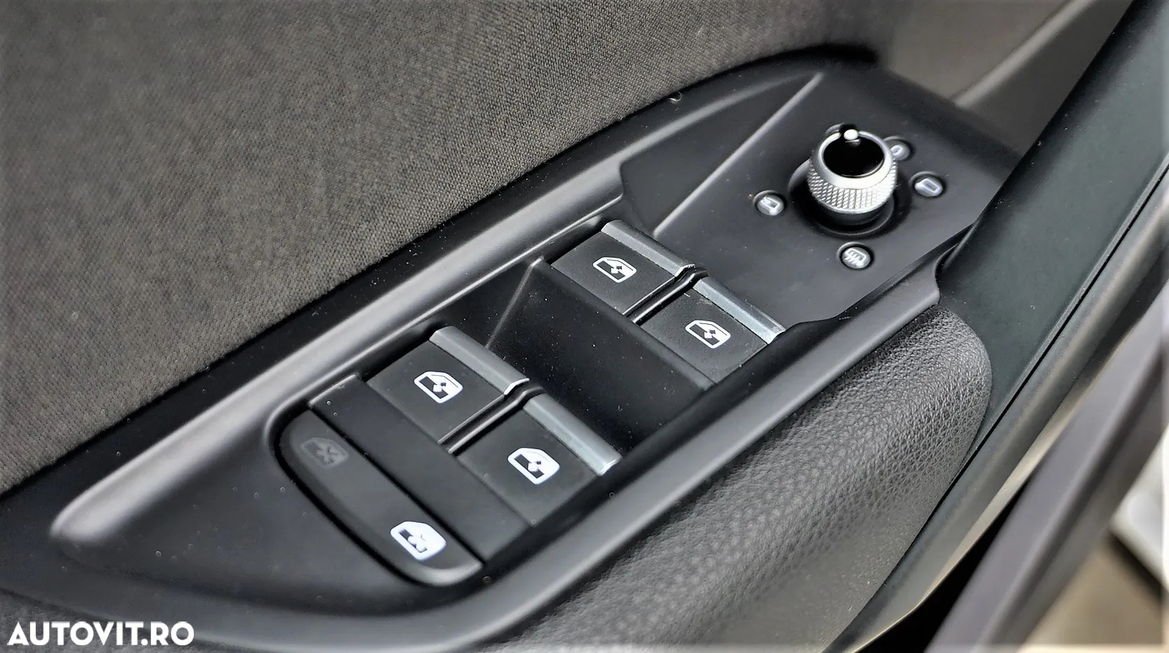 Audi Q5 2.0 40 TDI quattro S tronic Sport - 29
