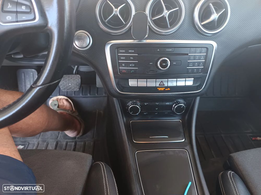 Mercedes-Benz A 180 7G-DCT - 3