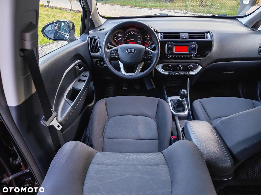 Kia Rio 1.2 L - 14