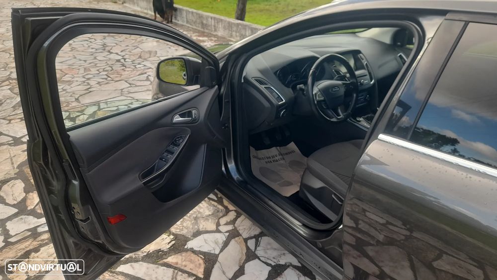 Ford Focus SW 1.0 SCTi Titanium - 15