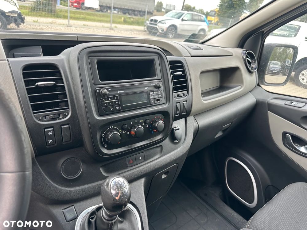 Renault Trafic - 13