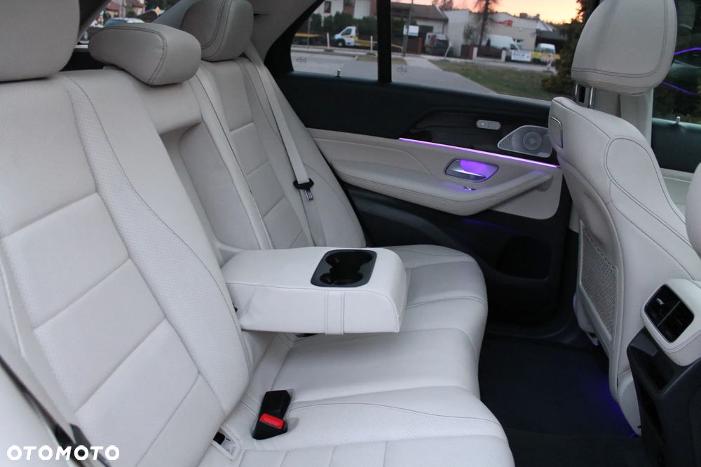 Mercedes-Benz GLE - 26