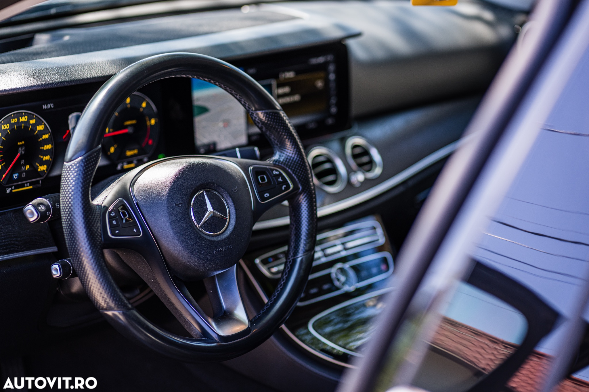Mercedes-Benz E 220 d Aut. - 9