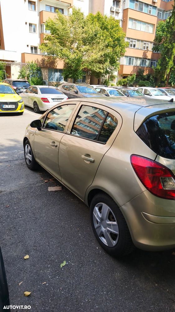 Opel Corsa 1.2i Cosmo - 9