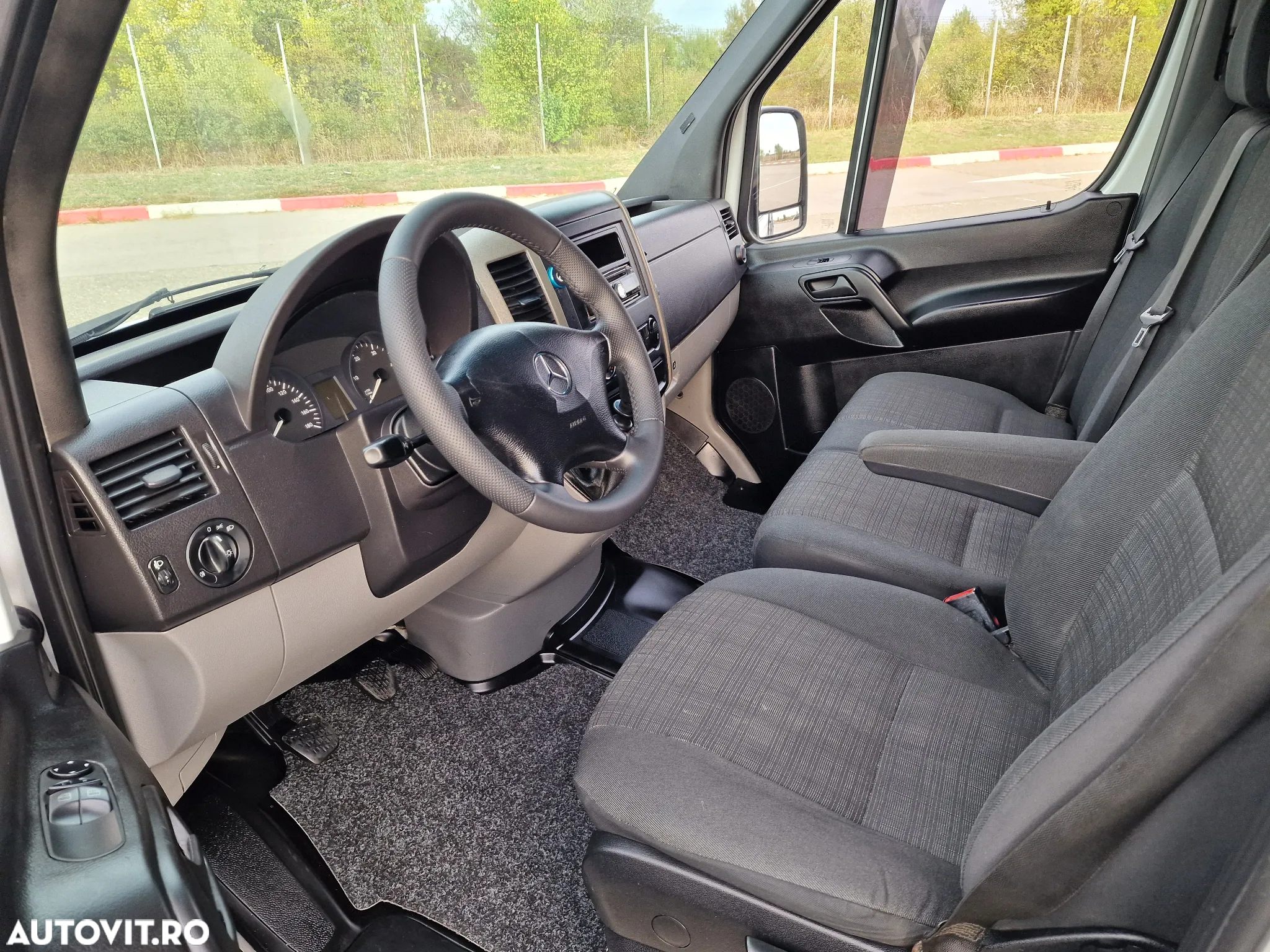 Mercedes-Benz Sprinter - 5