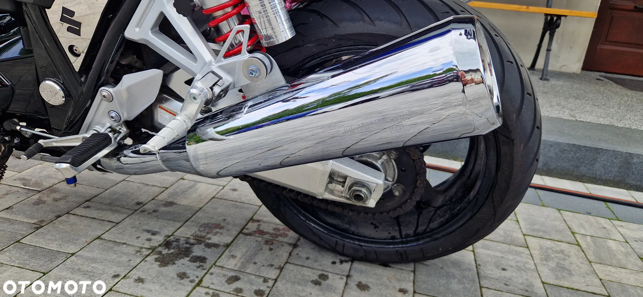 Suzuki GSX - 21