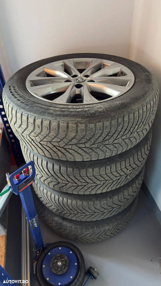 Toyota RAV4 2.5 VVT-iE 4x4 Luxury - 13