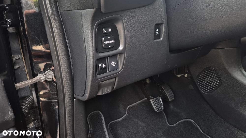 Toyota Aygo x.shift x-play connect - 21