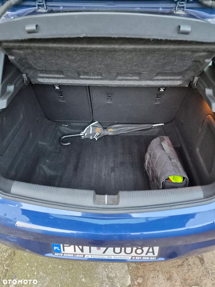 Opel Astra 1.2 T Edition S&S - 9