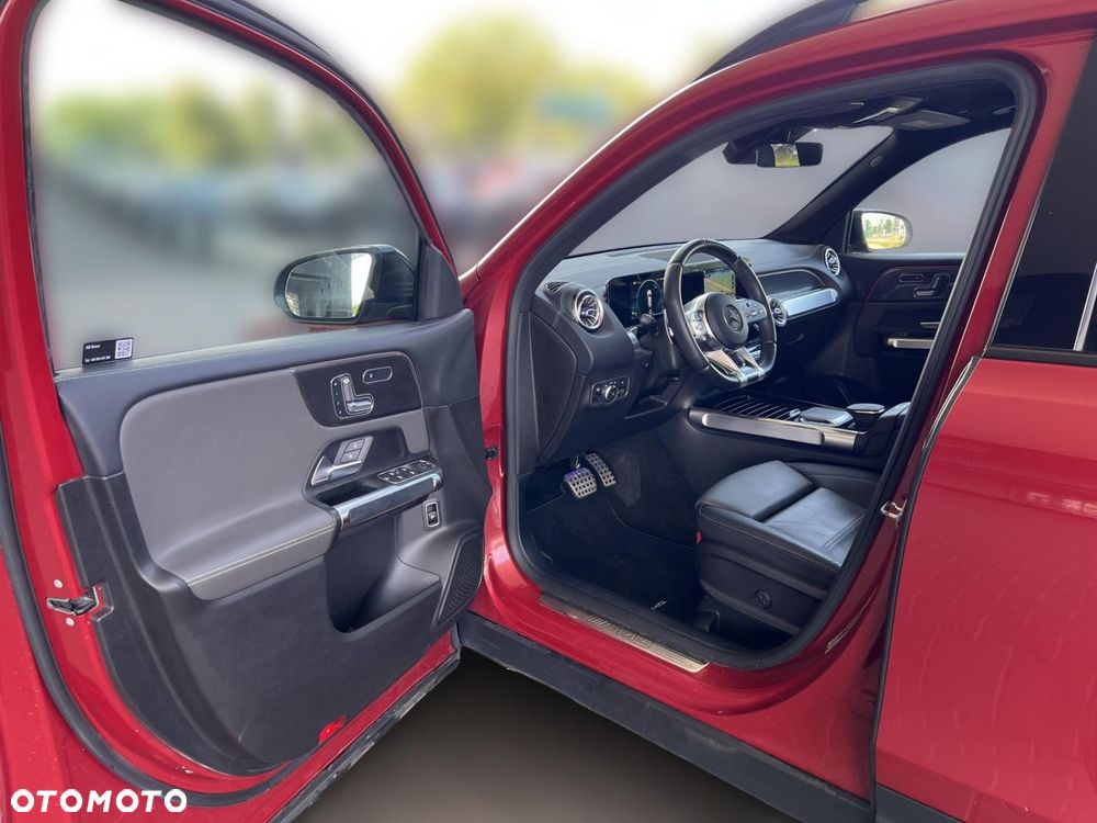 Mercedes-Benz GLB - 10