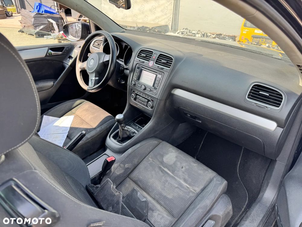 VOLKSWAGEN GOLF 2010 *SAMOCHÓD NA CZĘŚCI* 6380 2T / C9X  MASKA, LAMPA, DRZWI, LUSTERKO, ZDERZAK, GRILL, BŁOTNIK, KLAPA, BELKA, DESKA, FOTELE, KANAPA, ĆWIARTKA KIEROWNICA, TARCZE, ZACISKI, ZAWIESZENIE, KOMPLETNY PRZÓD, KOMPLETNY TYŁ, LICZNIK, ZEGARY, PRAWE LEWE PRZÓD TYŁ - 5