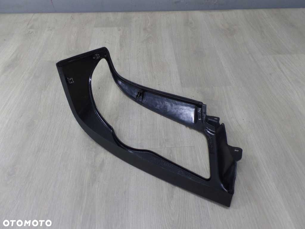 PIAGGIO PORTER 10- GRILL ATRAPA LAMPY REFLEKTORA RAMKA B000832 - 4