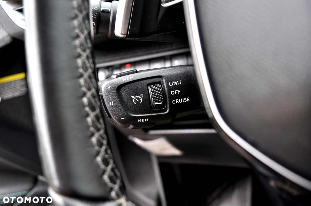 Peugeot 3008 Hybrid 225 e-EAT8 Allure Pack - 31