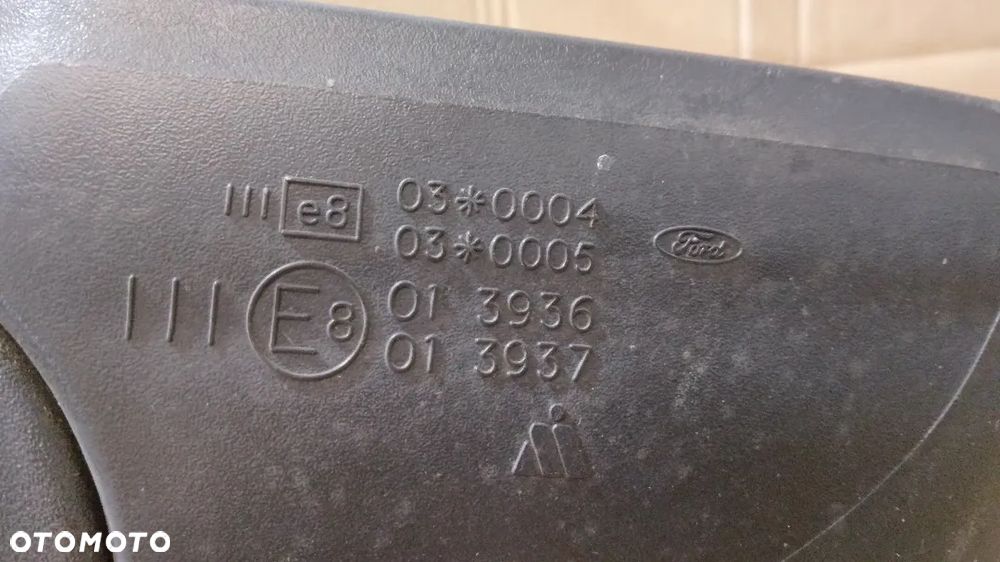 # LUSTERKO PRAWE 7 PIN FORD FIESTA VI T5MAT - 3
