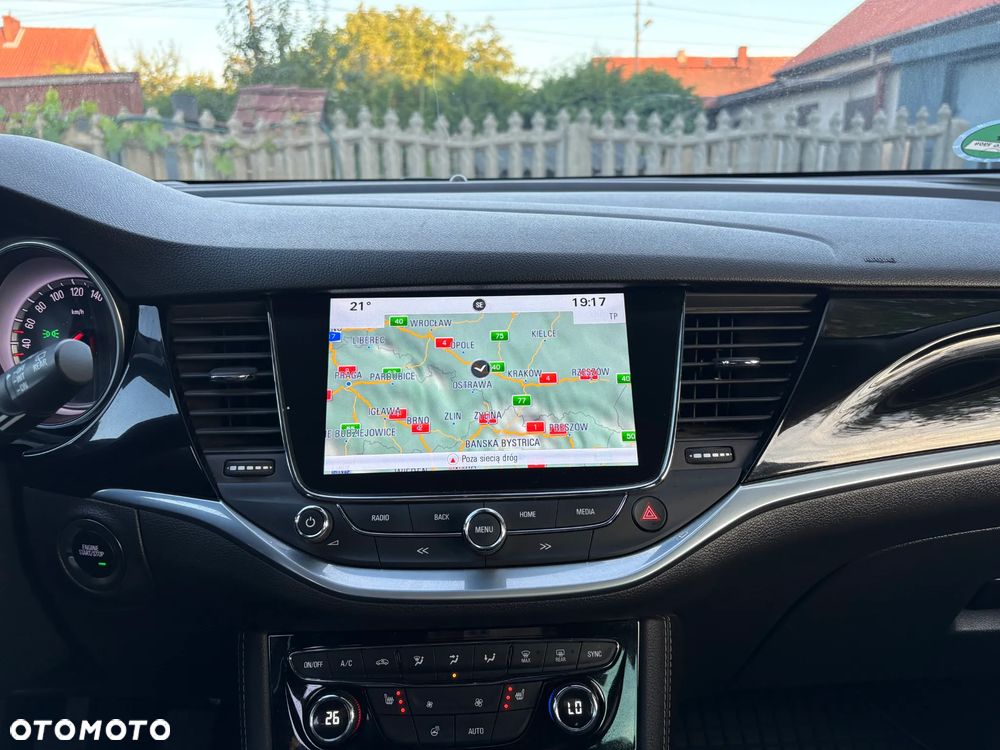 Opel Astra 1.4 Turbo Business - 23