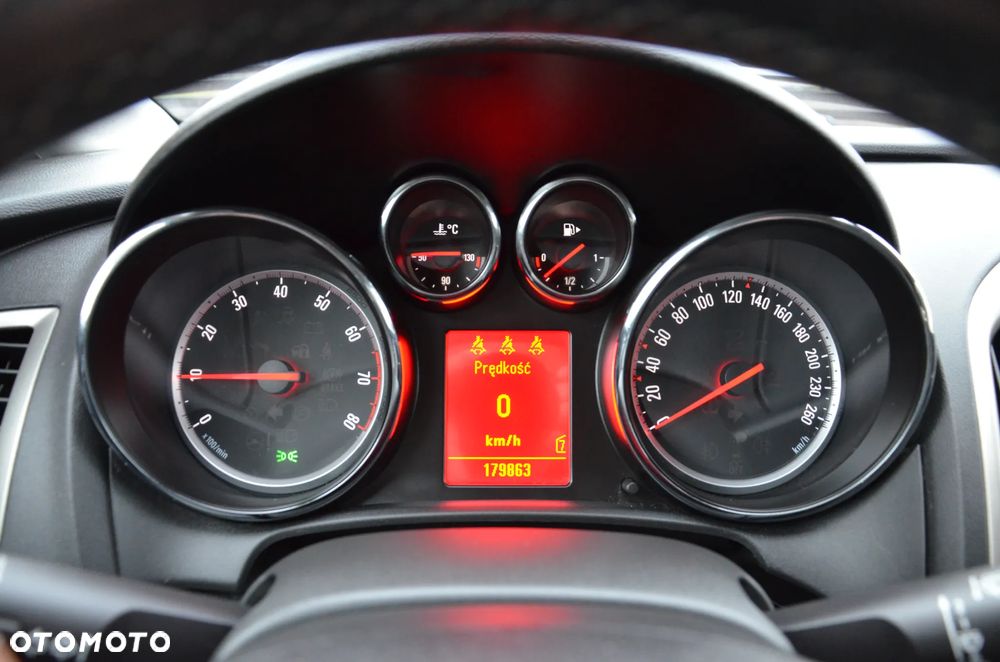 Opel Astra 1.6 150 Jahre - 19