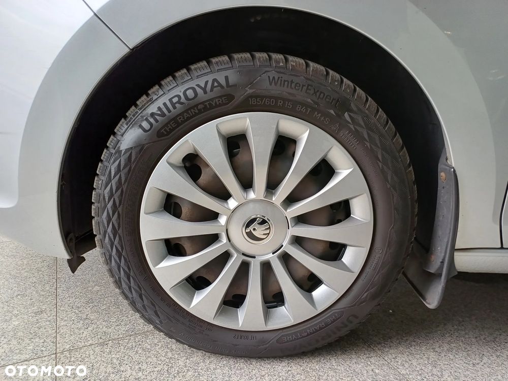 Skoda RAPID 1.6 TDI DPF Ambition - 19