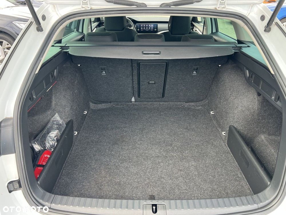 Skoda Octavia 1.5 TSI ACT Ambition - 28