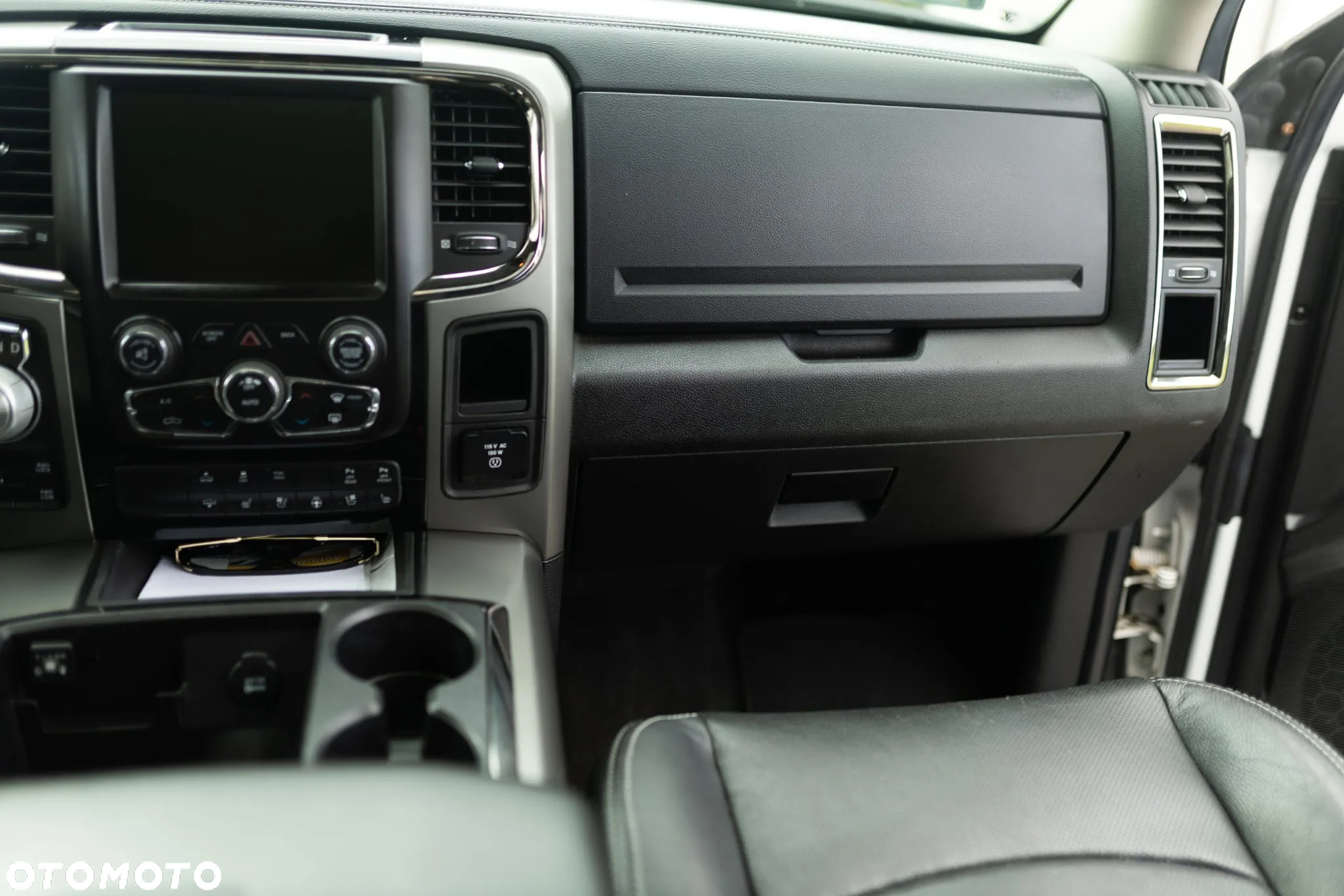 Dodge RAM 1500 5.7 4x4 - 12