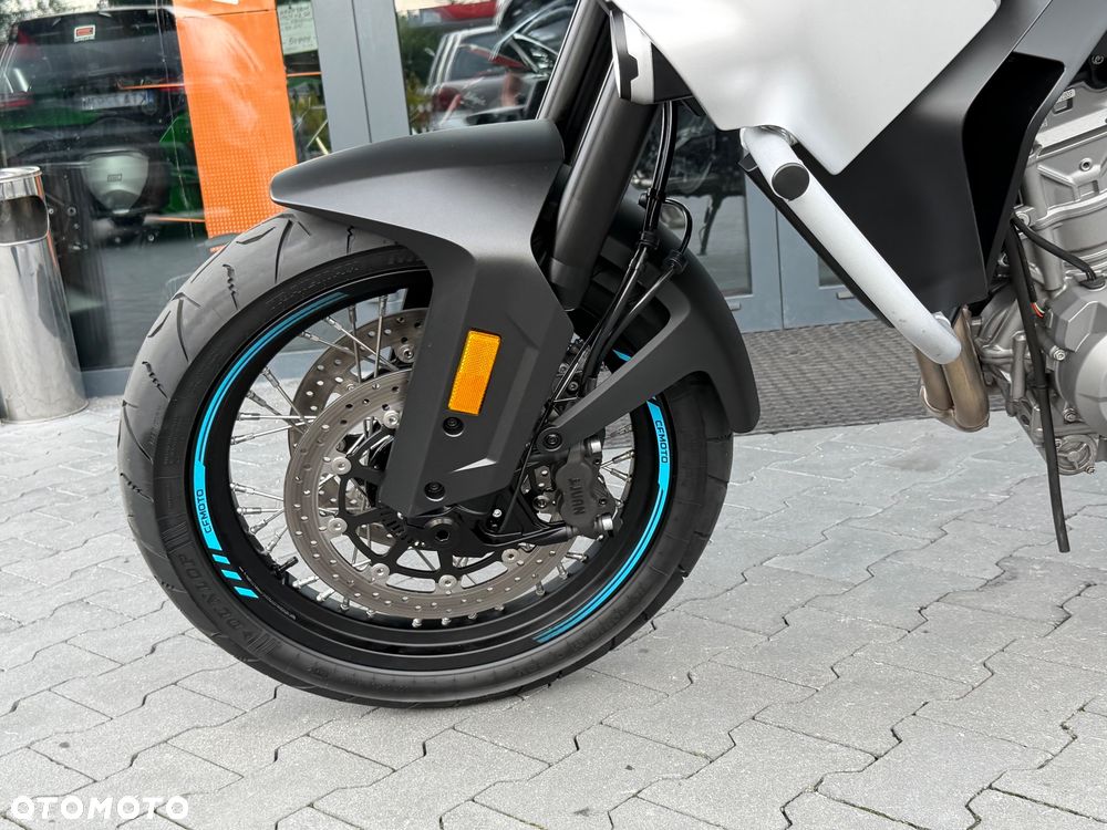 CFMoto 800MT Touring - 33