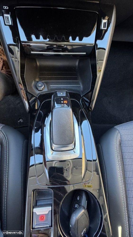 Peugeot e-208 50 kWh Allure Pack - 17