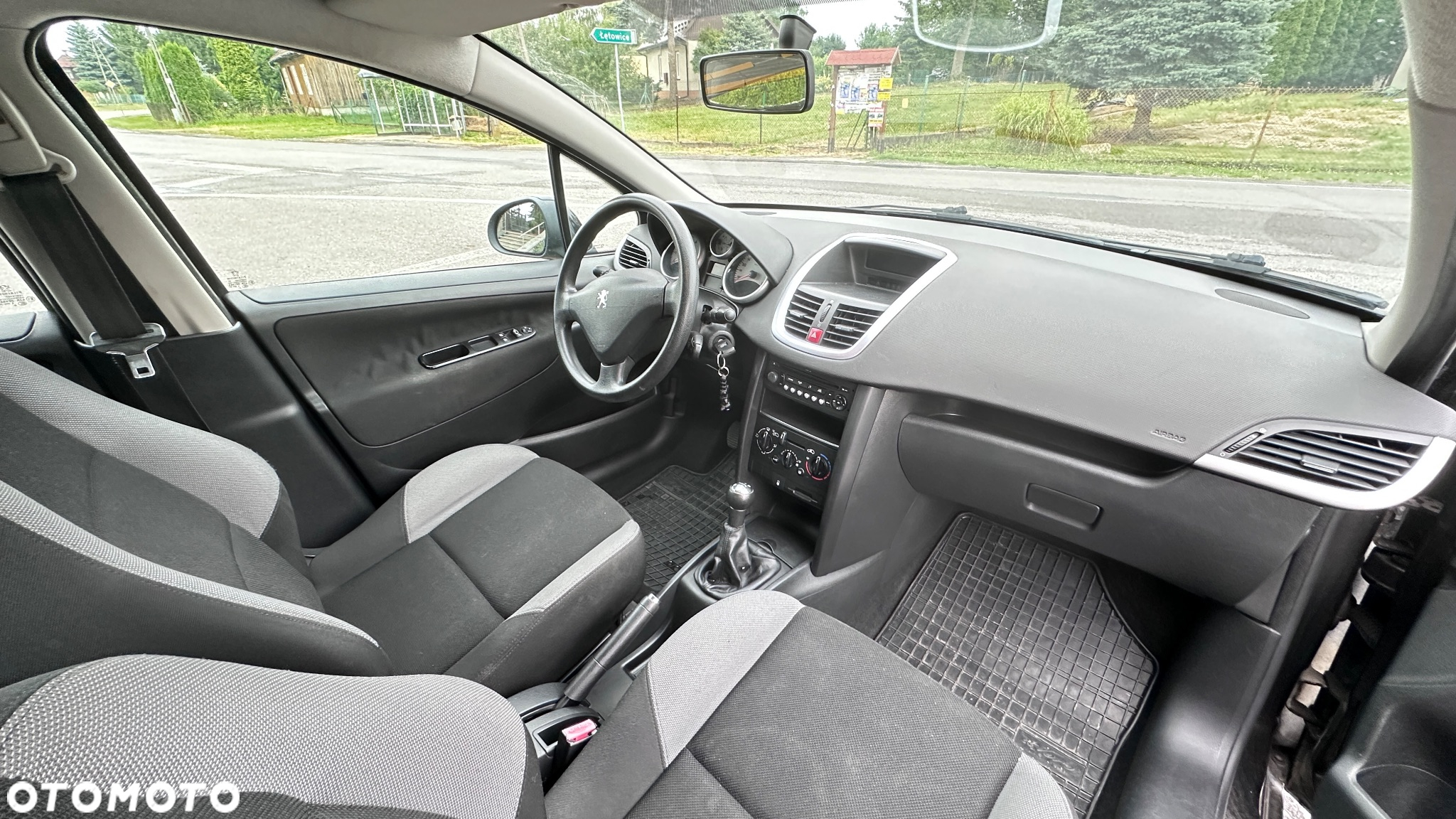 Peugeot 207 1.4 16V Sporty - 5