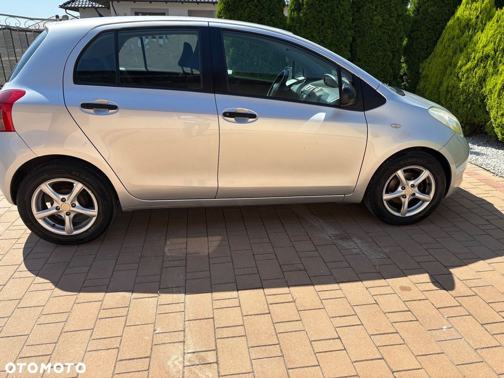 Toyota Yaris 1.0 Terra - 5