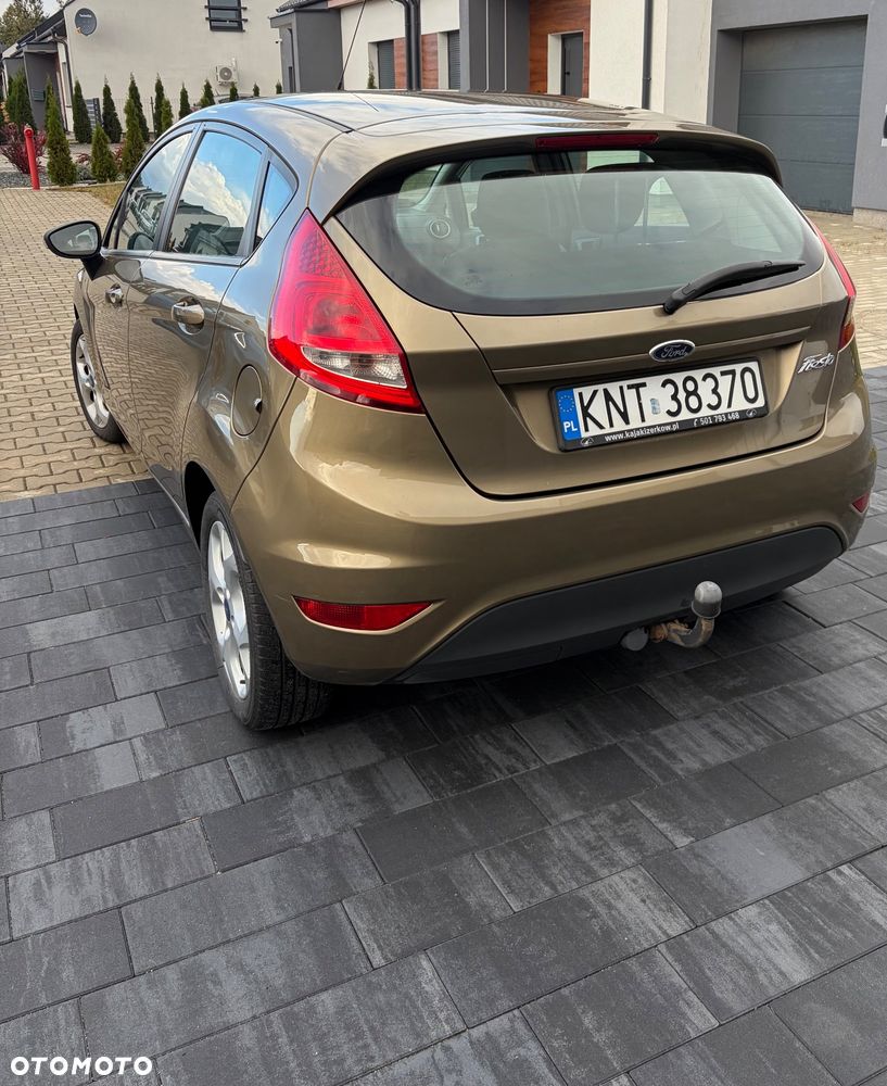 Ford Fiesta - 12