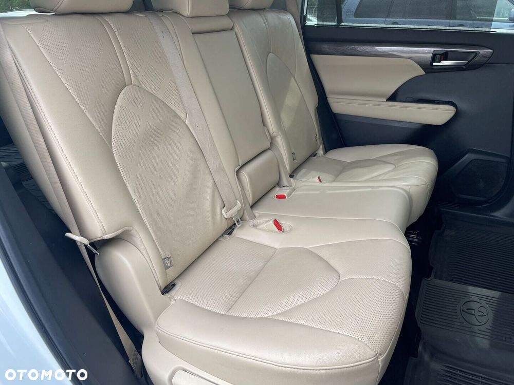 Toyota Highlander - 17