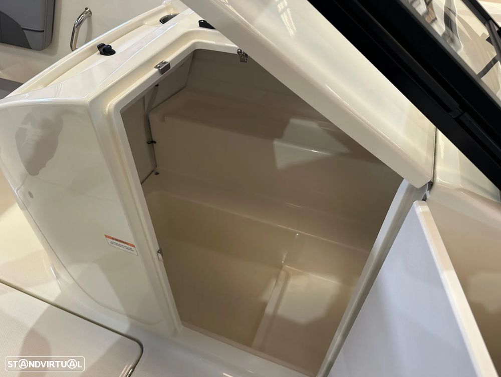 Bayliner VR6 OB - 23