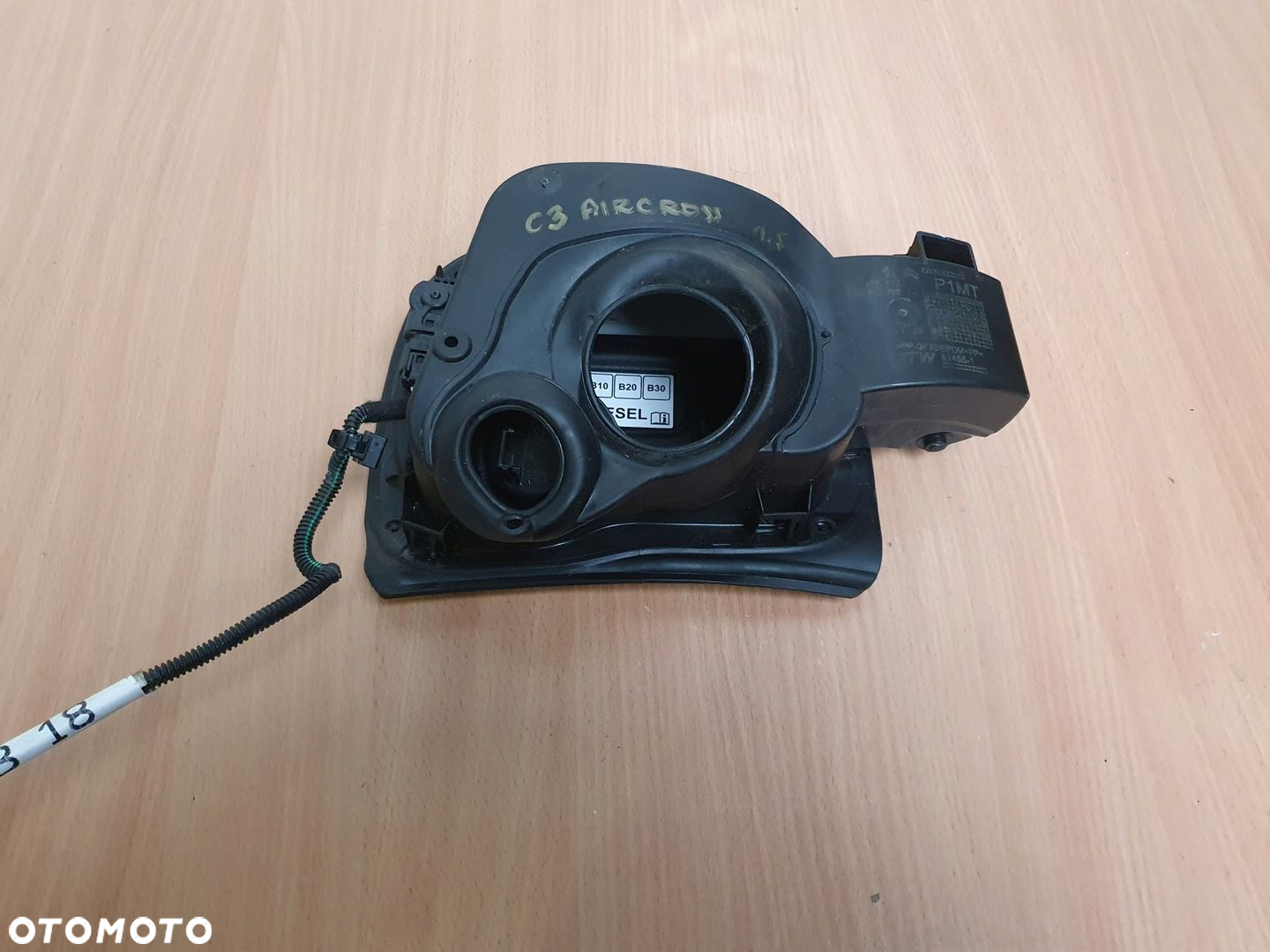 KLAPKA WLEWU PALIWA KOREK SIŁOWNIK CITROEN C3 AIRCROSS 13461780 EWP - 6