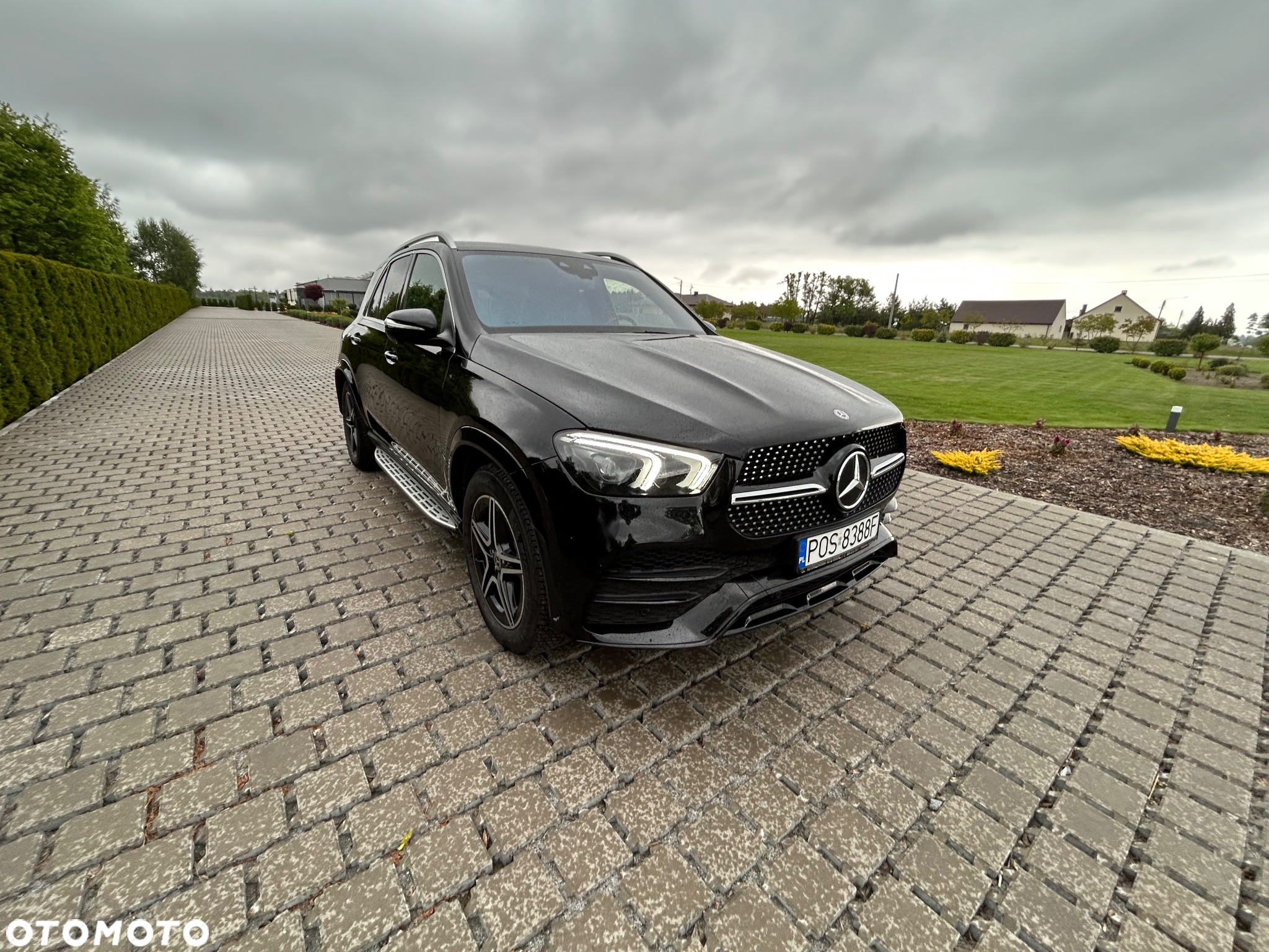 Mercedes-Benz GLE 300 d 4-Matic - 11