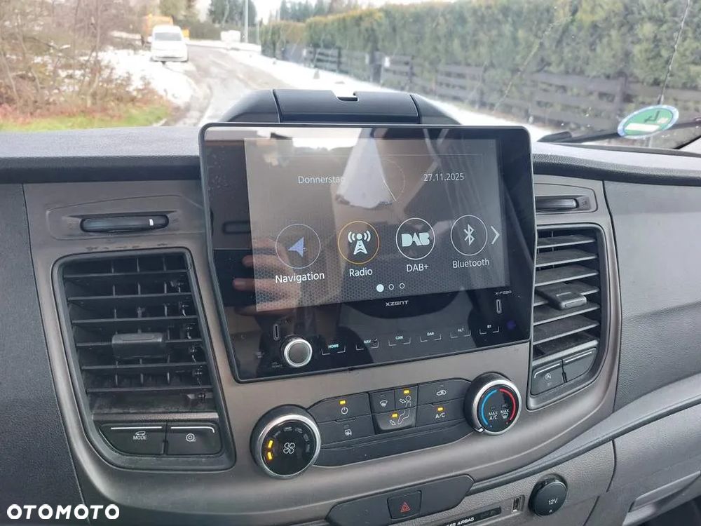 Ford CHALLENGER - 13