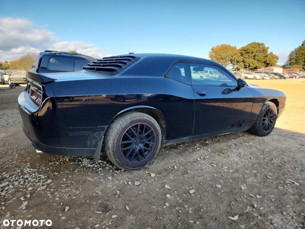 Dodge Challenger Automatik SXT Plus - 8