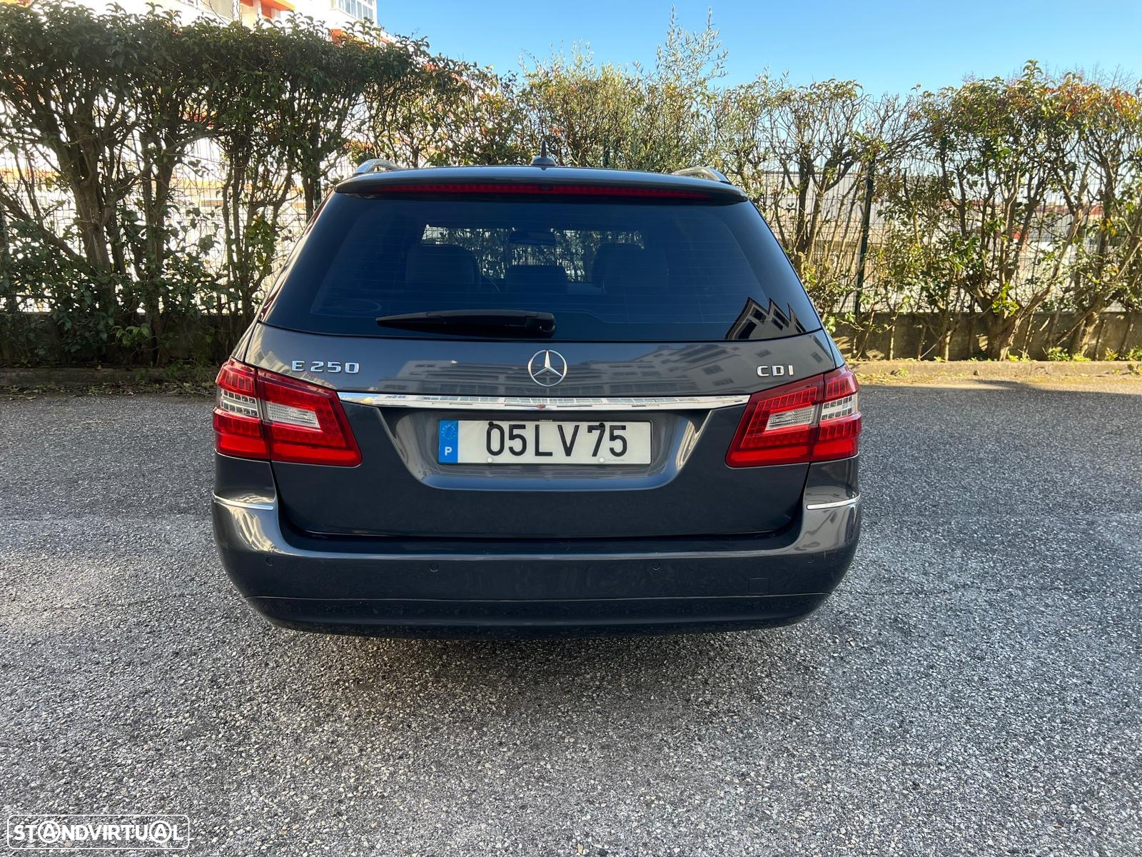 Mercedes-Benz E 250 CDi Elegance BlueEfficiency Auto. - 16