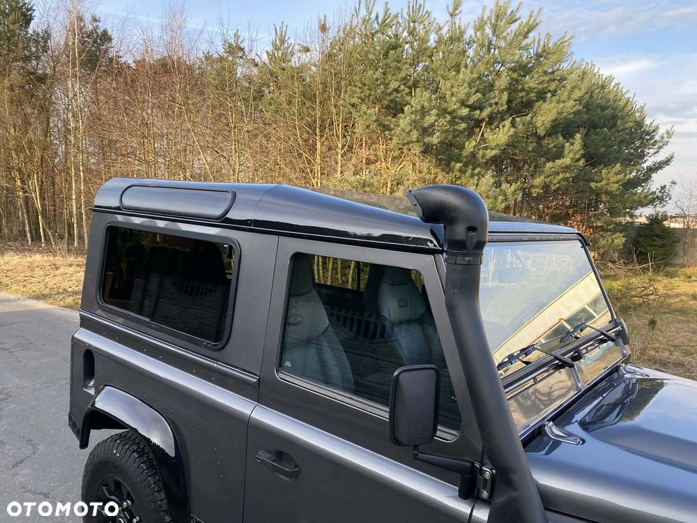 Land Rover Defender 2.2 TD4 E - 28