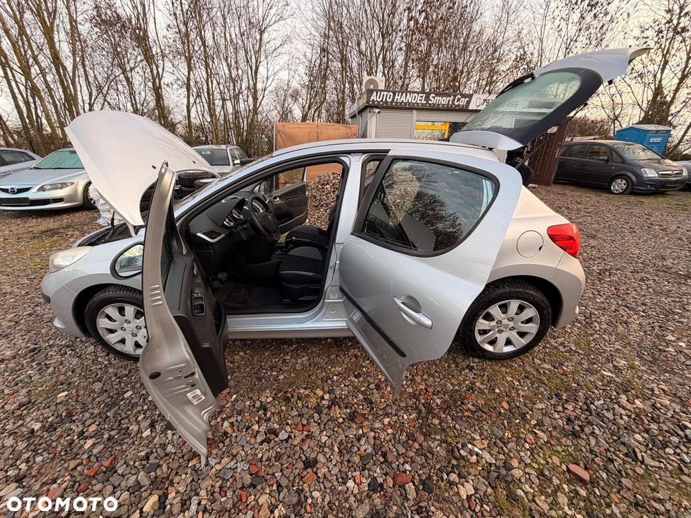 Peugeot 207 1.4 - 8