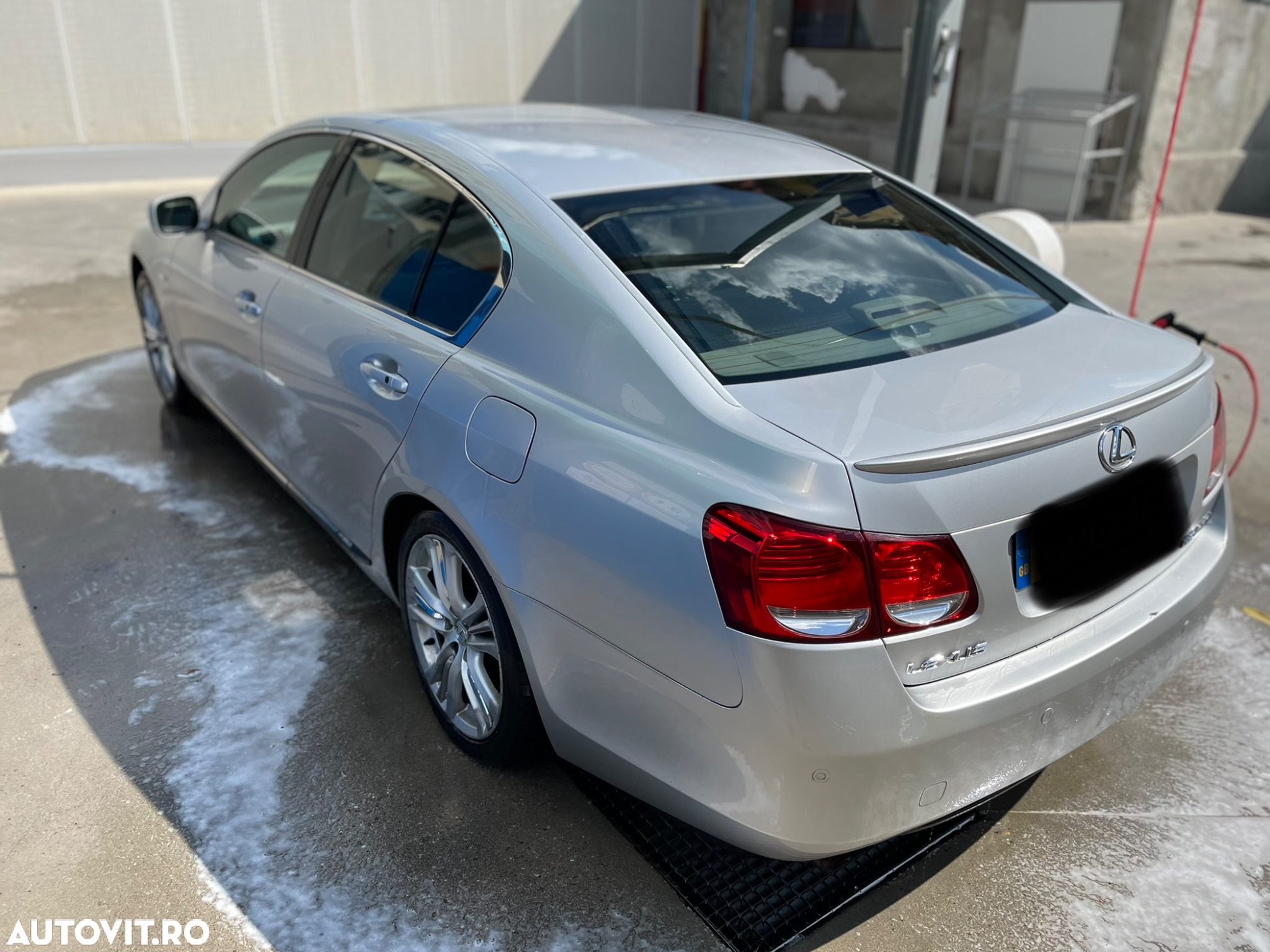Dezmembrez Lexus GS 450h 2007 cu volan pe partea dreaptă - 2